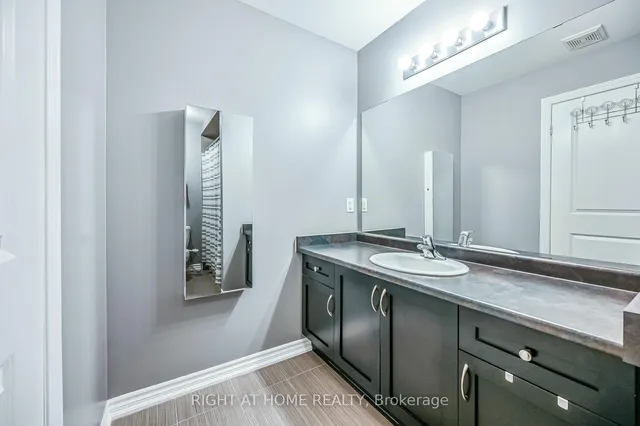 Additional image 26 of 95 Penny Lane