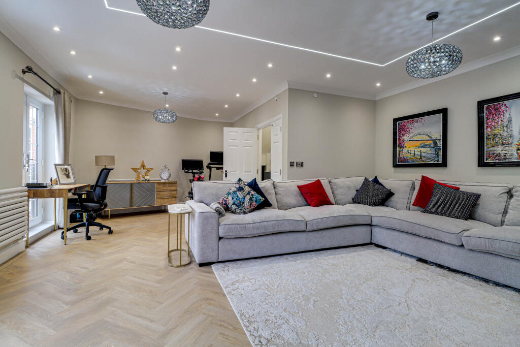 Additional image 4 of Boyes Crescent, Napsbury Park, St. Albans, AL2