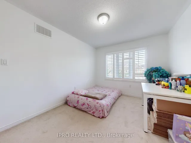 Additional image 31 of 28 Yellowknife Rd