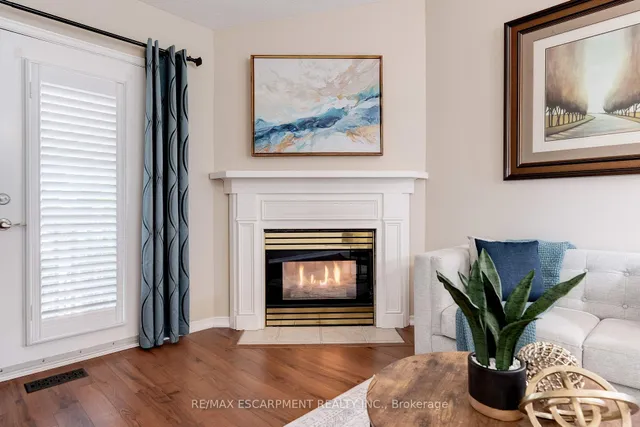 Additional image 15 of 2774 King St Unit 10