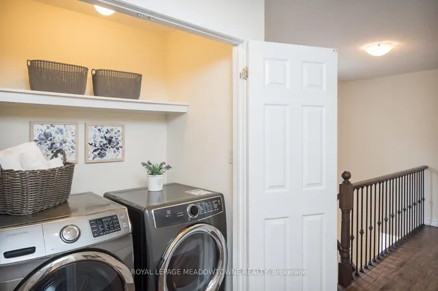 Additional image 37 of 335 Gooding Cres