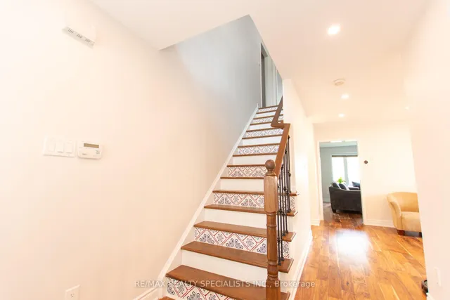 Additional image 31 of 929 Philbrook Dr