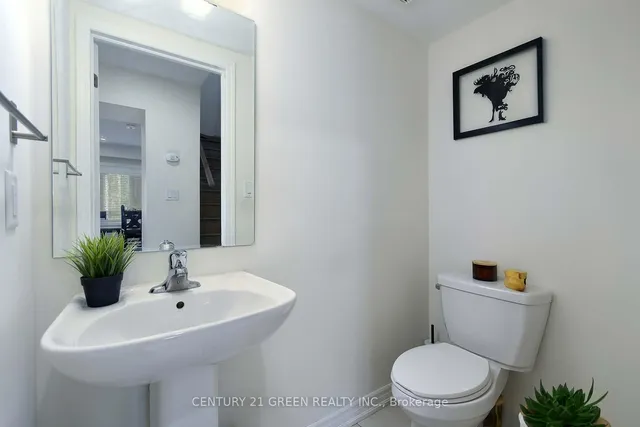 Additional image 22 of 526 Allport Gate