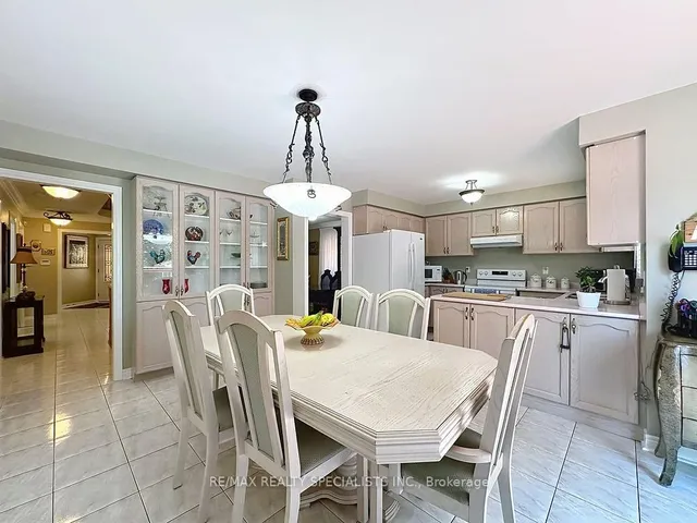 Additional image 13 of 9 Siesta Crt