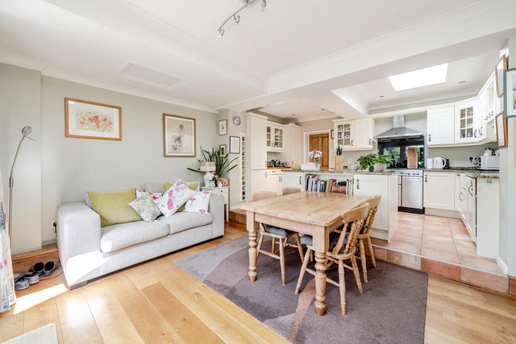 Additional image 11 of Common Lane, Harpenden, AL5