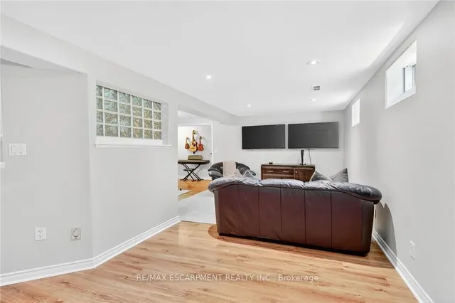 Additional image 31 of 50 LONGYEAR Dr