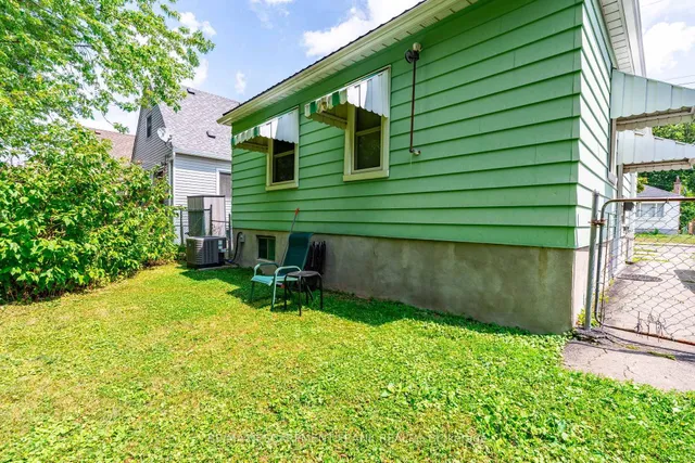 Additional image 38 of 218 East 27th St