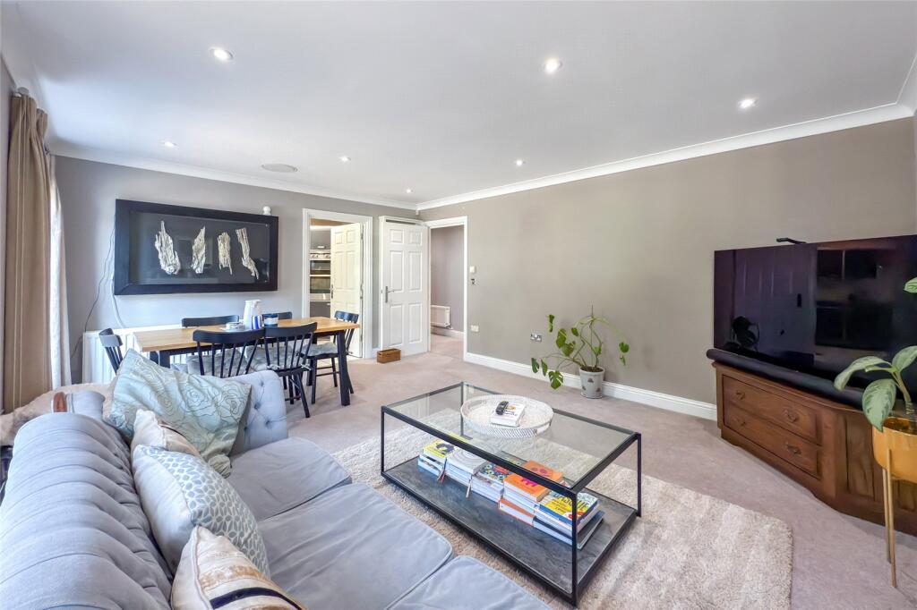 Additional image 22 of Aventine Court, 101 Holywell Hill, St. Albans, Hertfordshire, AL1