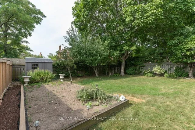 Additional image 34 of 1280 Greeniaus Rd