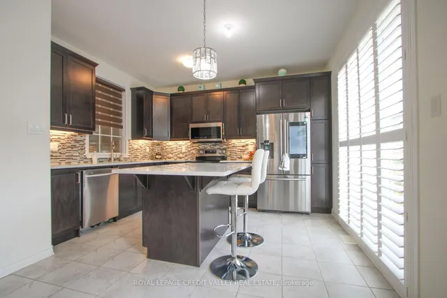 Additional image 10 of 1229 Rose Way