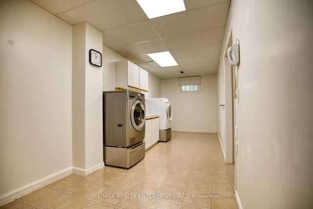 Additional image 29 of 75 Lakecrest Tr