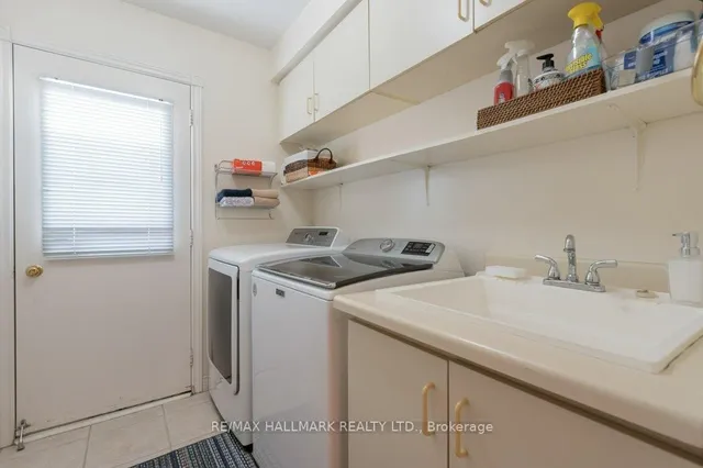 Additional image 16 of 1280 Greeniaus Rd