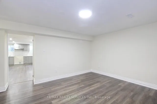 Additional image 37 of 32 Sanford Cres