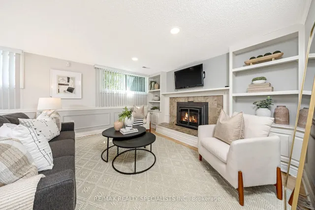 Additional image 28 of 212 Memorial Ave