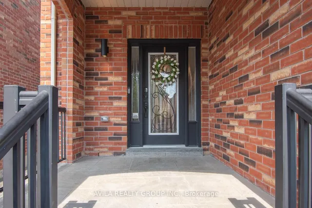 Additional image 2 of 319 Bessborough Dr