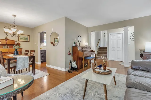 Additional image 9 of 2410 Tait Ave