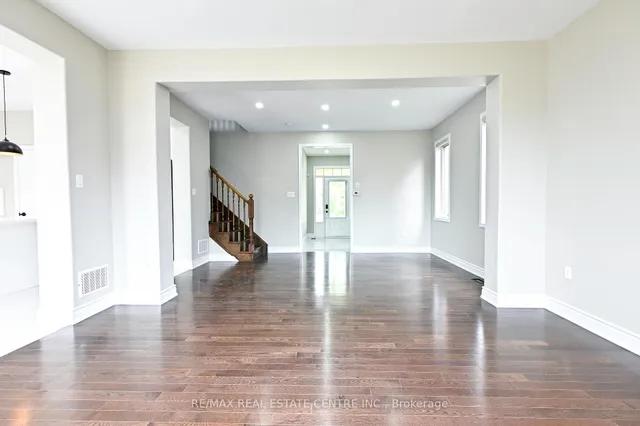 Additional image 14 of 25 Giltspur Rd