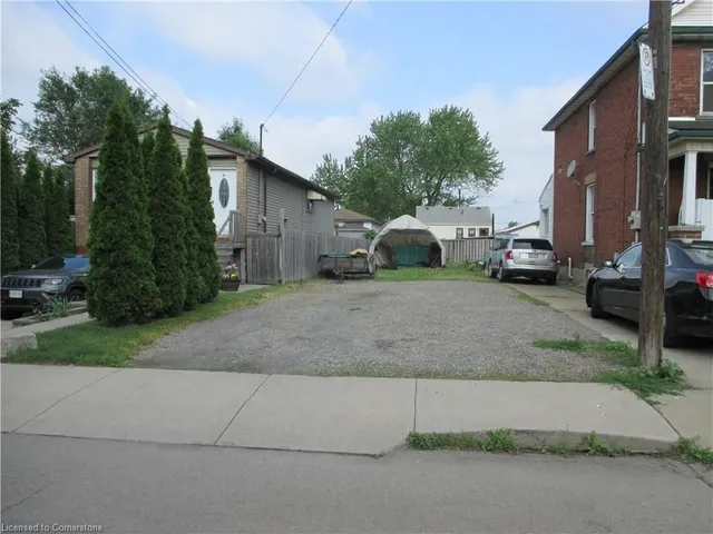 Property image for 15 Bayfield Ave