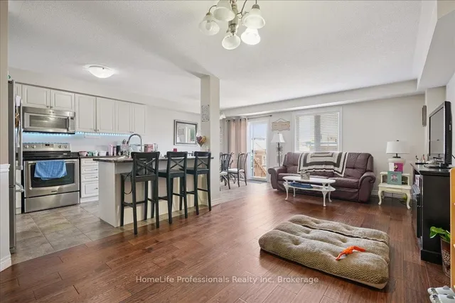 Additional image 25 of 85 Charleswood Cres