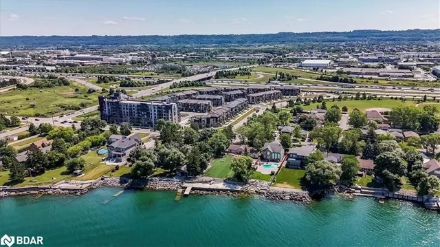 Additional image 45 of 590 North Service Rd Unit 113