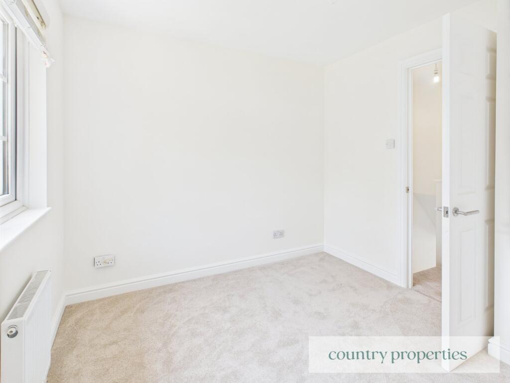 Additional image 8 of Longcroft Gardens, Welwyn Garden City, AL8