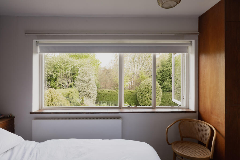 Additional image 21 of The Holdings, The Ryde, Hatfield, Hertfordshire