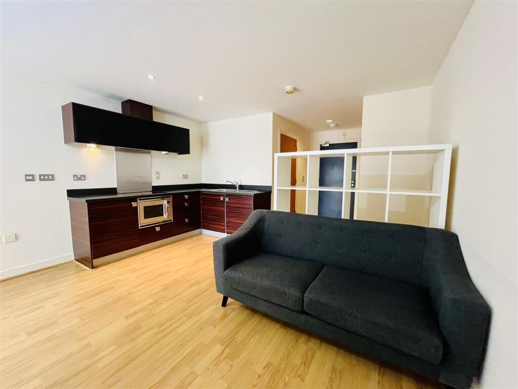 Additional image 2 of Sinope, 58 Sherborne Street