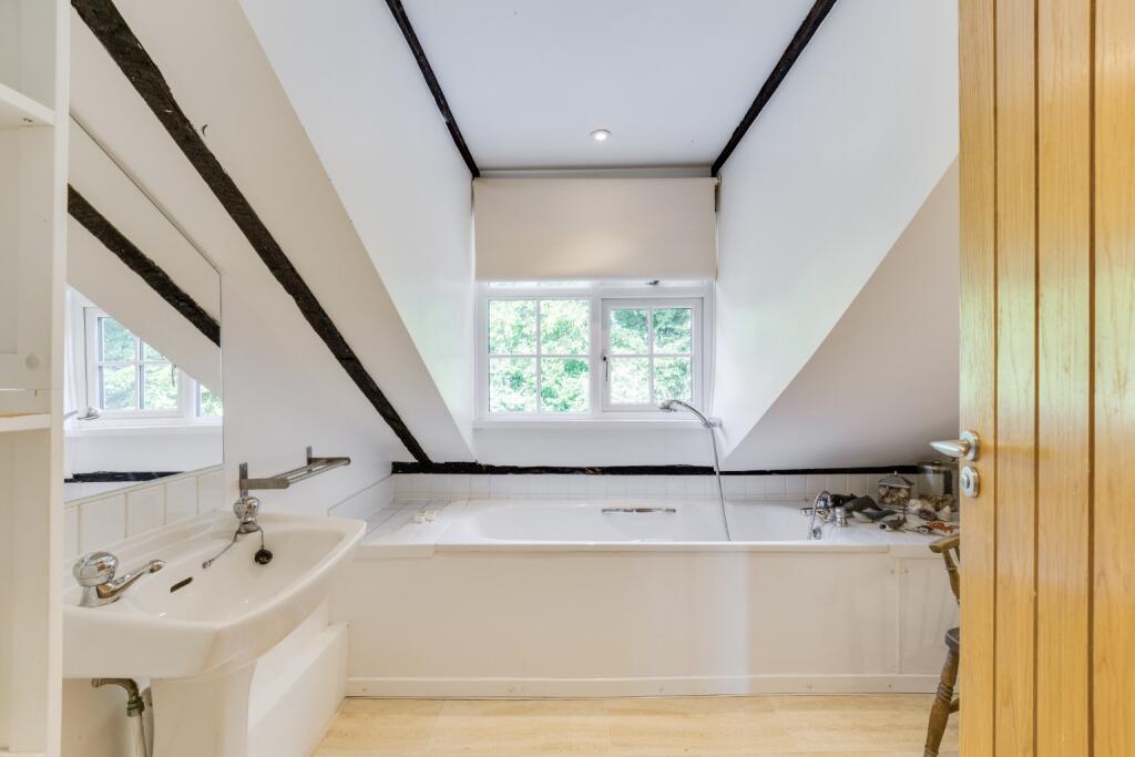 Additional image 36 of Cromer Hyde Lane, Lemsford, Welwyn Garden City, Hertfordshire, AL8 7XE
