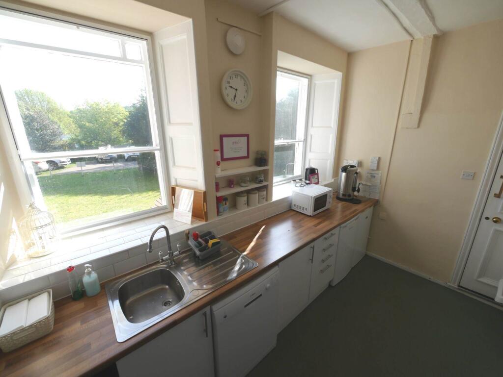 Additional image 13 of Great North Road, Hatfield