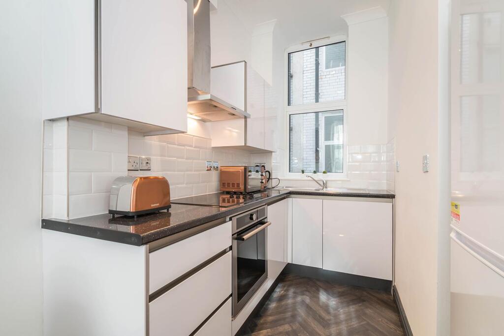 Additional image 7 of Burne Jones House, Bennetts Hill, B2 5RS