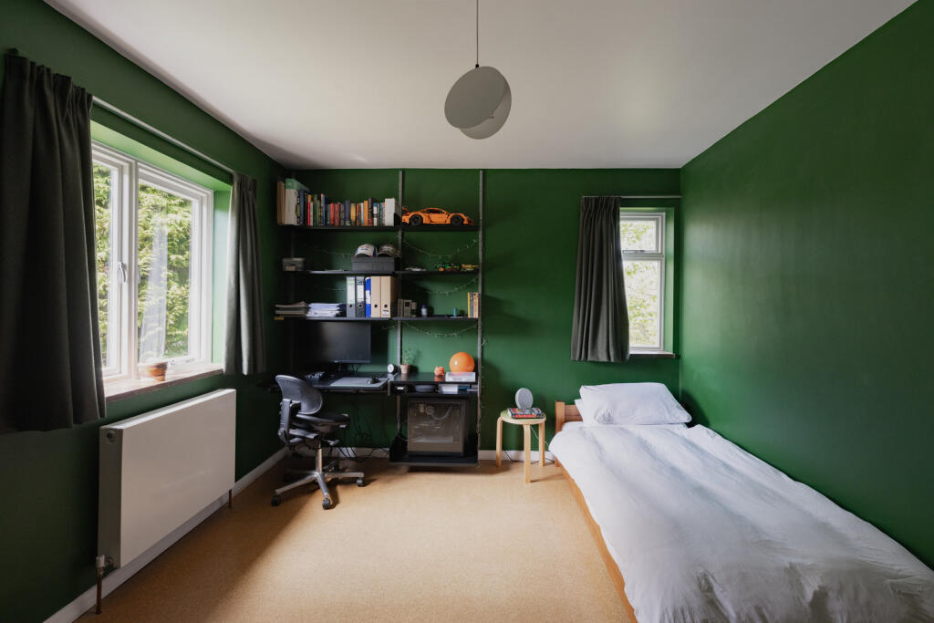 Additional image 28 of The Holdings, The Ryde, Hatfield, Hertfordshire