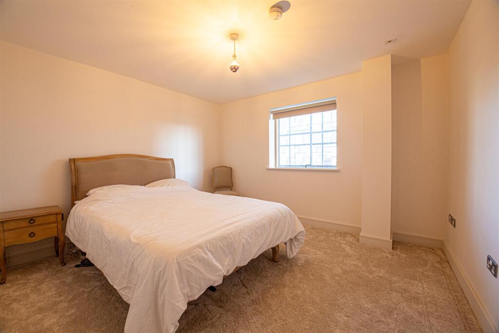 Additional image 13 of 2 Bedroom Penthouse, Waterfront Walk, Birmingham