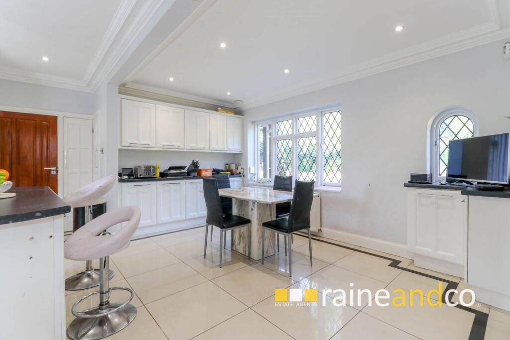 Additional image 5 of Great North Road, Bell Bar, Brookmans Park