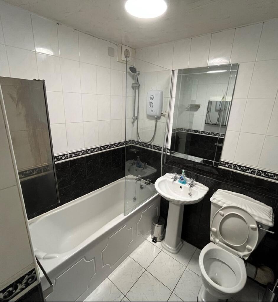 Additional image 4 of Arden Grove (D), Ladywood, Birmingham, West Midlands, B16