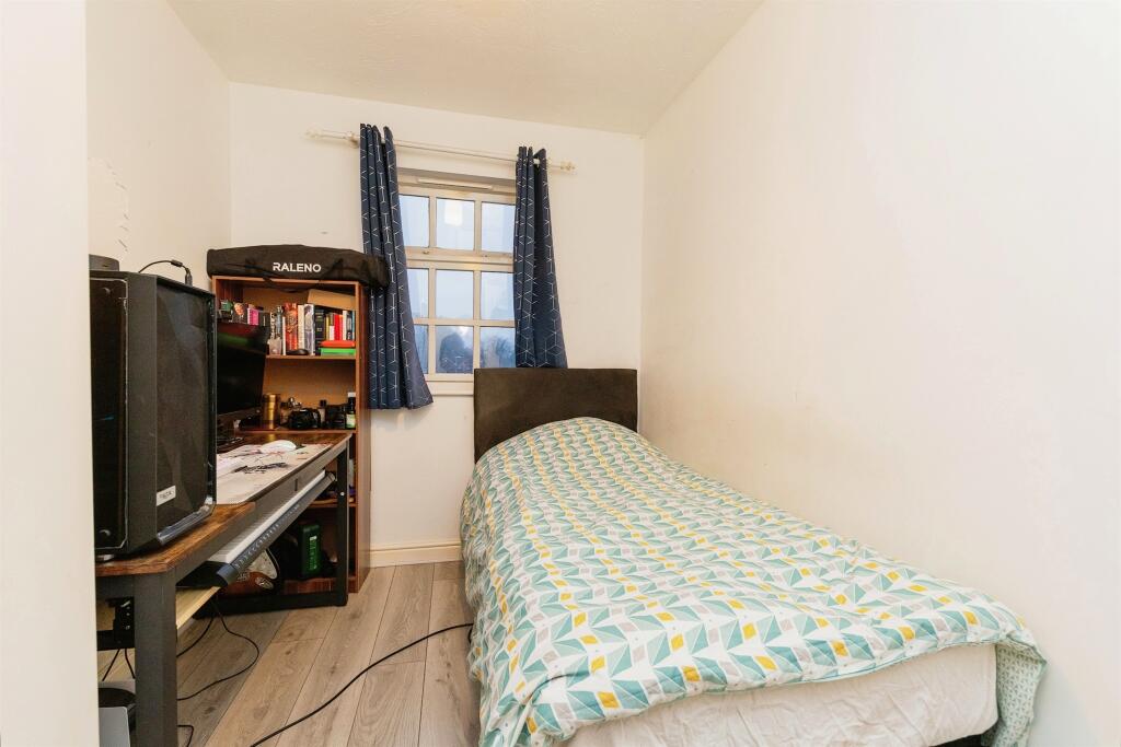 Additional image 8 of Longcroft Gardens, WELWYN GARDEN CITY