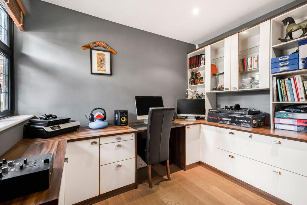 Additional image 12 of Moffats Lane, Brookmans Park, AL9