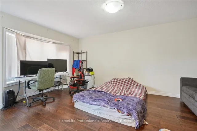 Additional image 16 of 85 Charleswood Cres