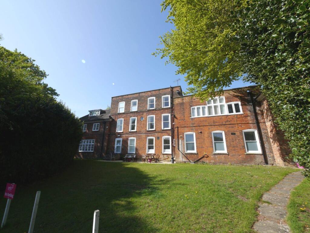 Additional image 25 of Great North Road, Hatfield