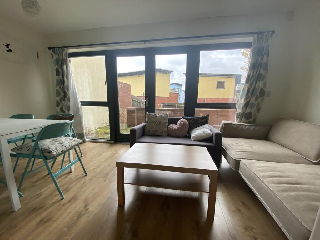 Additional image 14 of Langley Walk, City Centre