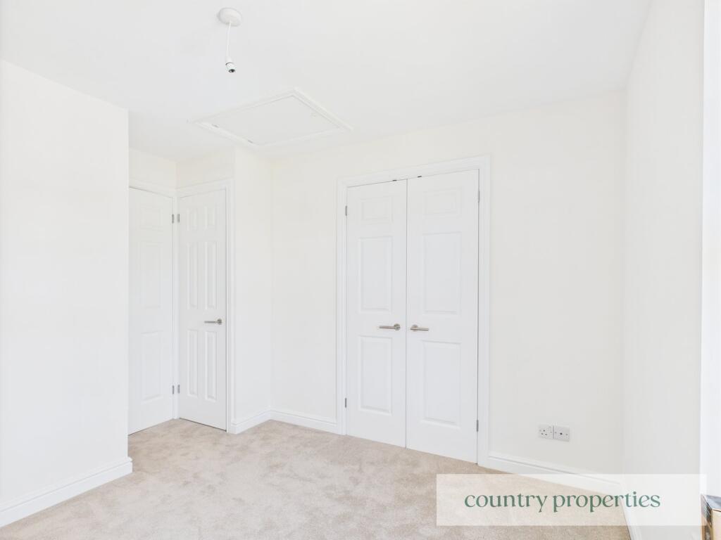 Additional image 12 of Longcroft Gardens, Welwyn Garden City, AL8