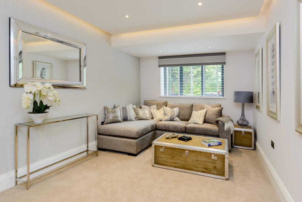 Additional image 8 of Upland Drive, Brookmans Park, Hertfordshire, AL9