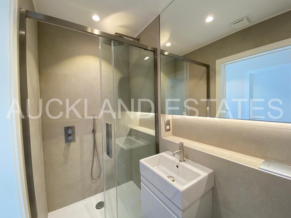 Additional image 6 of Westland Lodge, Brookmans Park