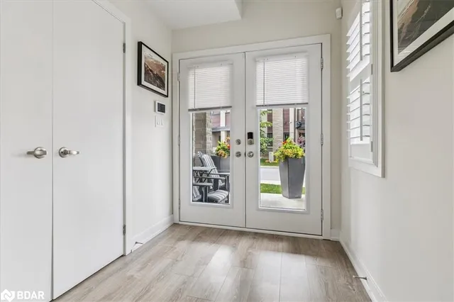 Additional image 6 of 590 North Service Rd Unit 113