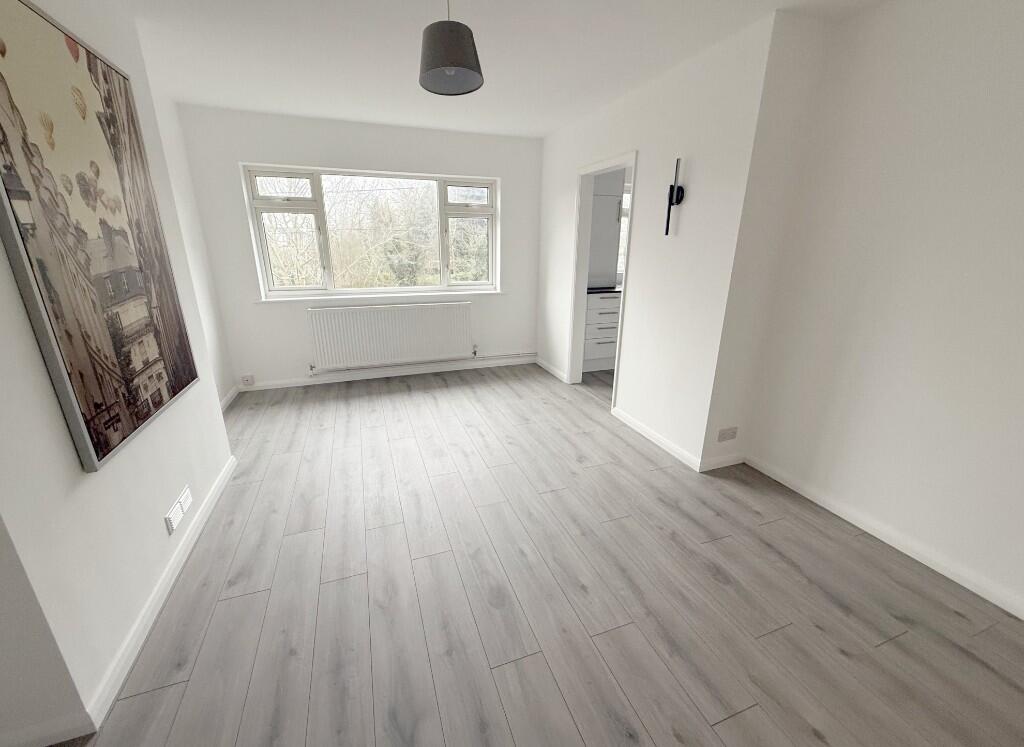 Additional image 10 of Station Close, AL9