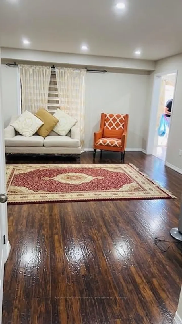 Additional image 7 of 32 CLEGHORN Dr