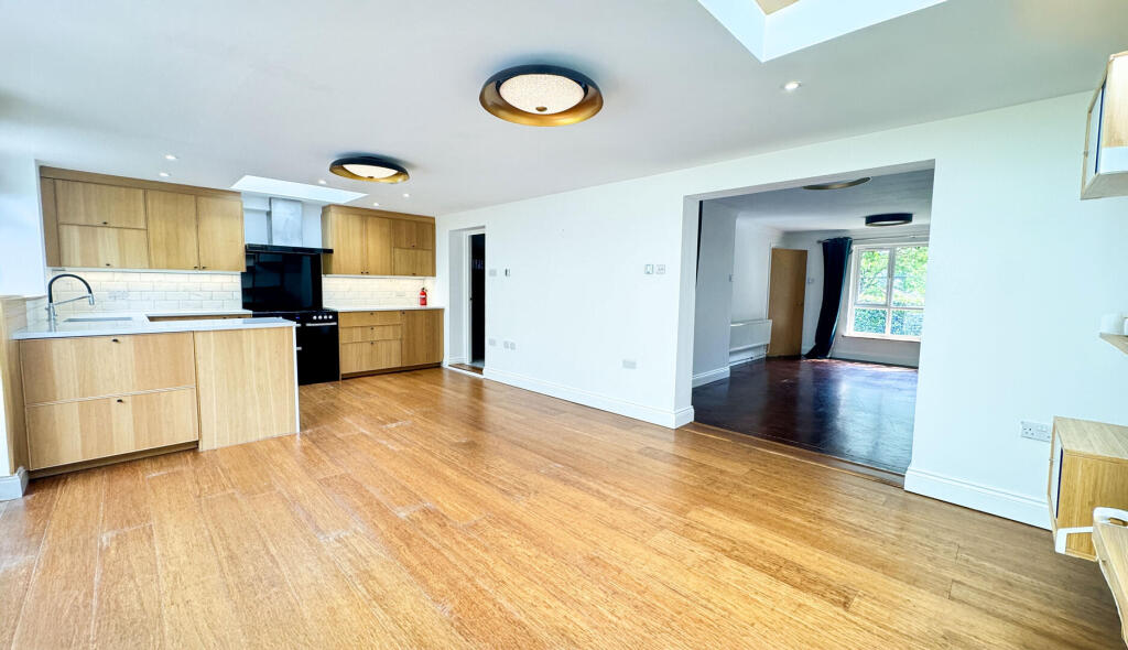 Additional image 26 of Cornmead, Welwyn Garden City