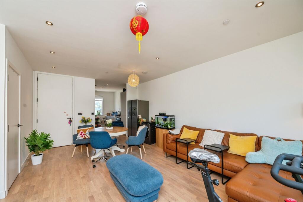 Additional image 13 of South Loop Square, Birmingham