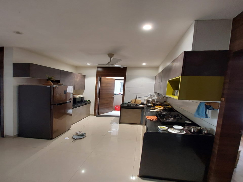 Additional image 2 of Dumas, Surat