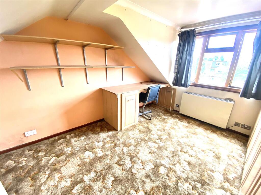 Additional image 10 of Twysdens Terrace, Welham Green