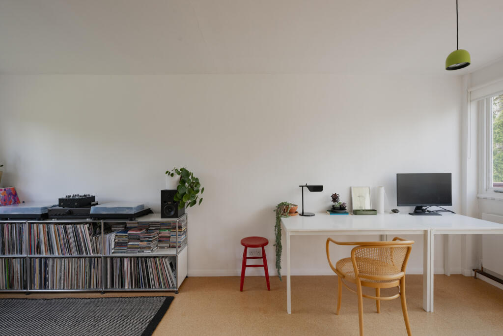 Additional image 26 of The Holdings, The Ryde, Hatfield, Hertfordshire